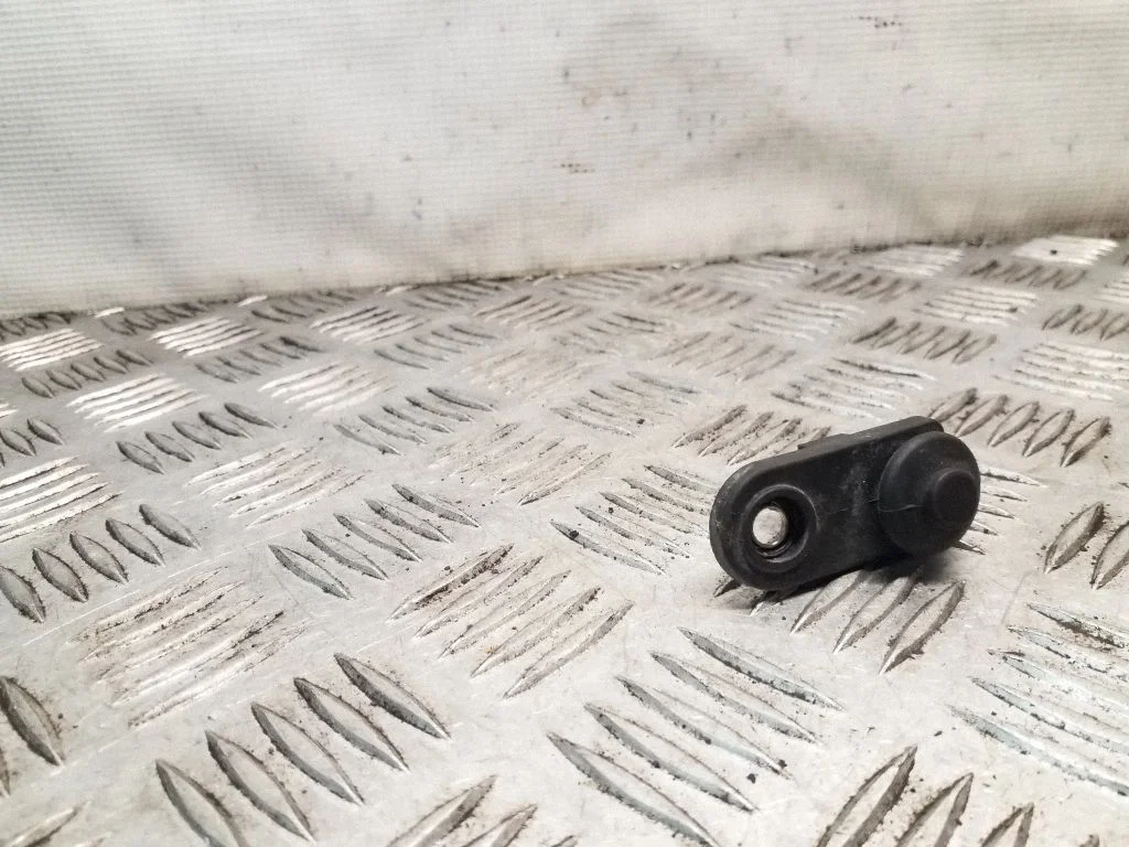 Front door sensor coupe