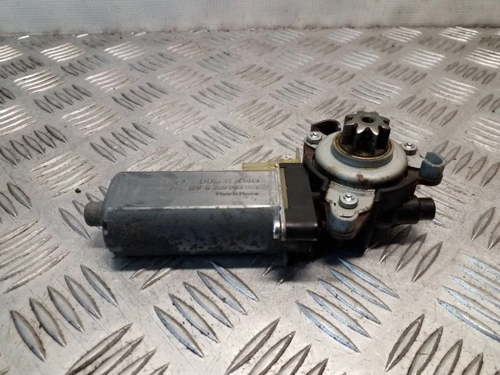 Seat adjustment motor – Jeep Grand Cherokee (WK) (2005-2010)