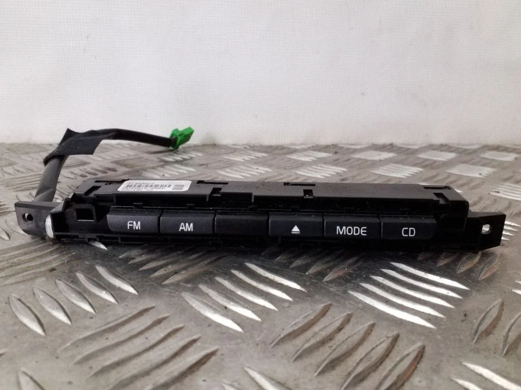 Head unit multimedia control – Volvo XC60 (2009-2013)