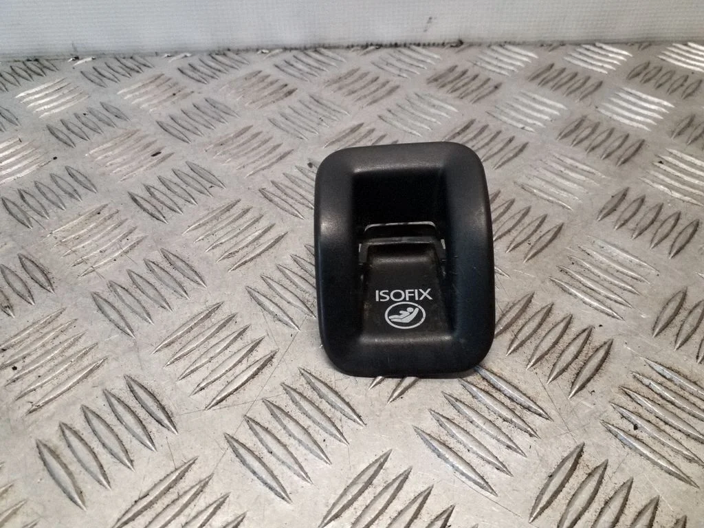 ISOFIX dangtelis