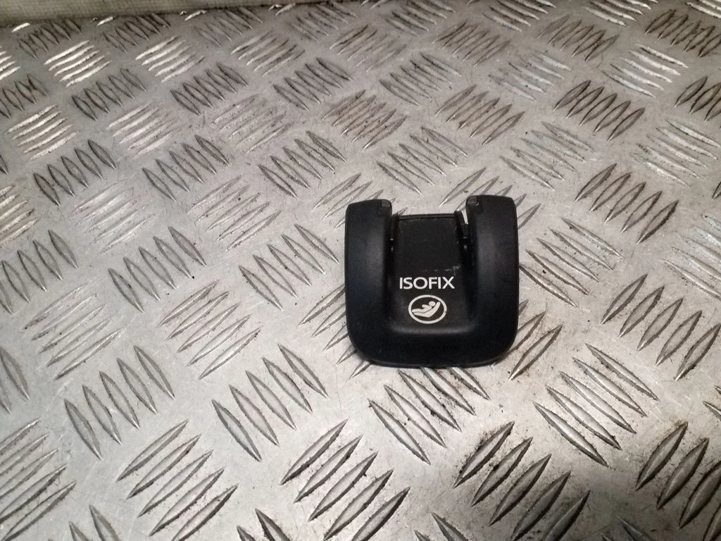 ISOFIX dangtelis