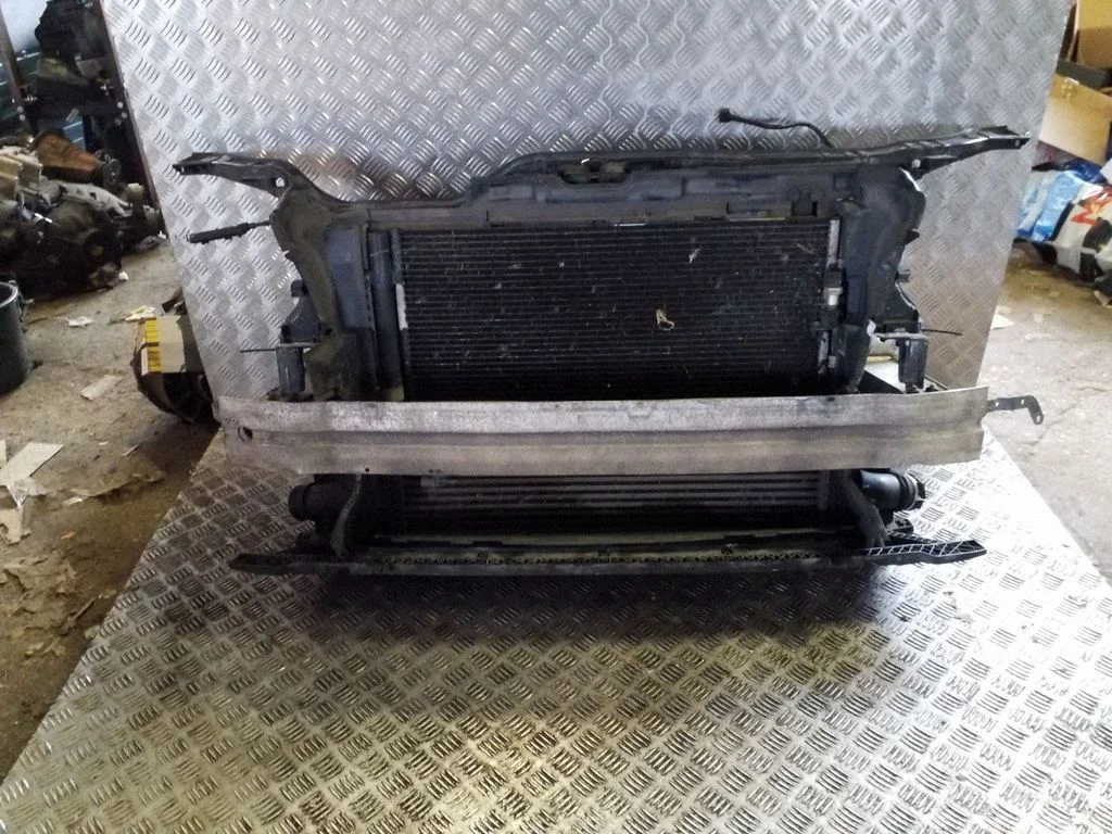 Radiatoru komplekts 8K0121251R