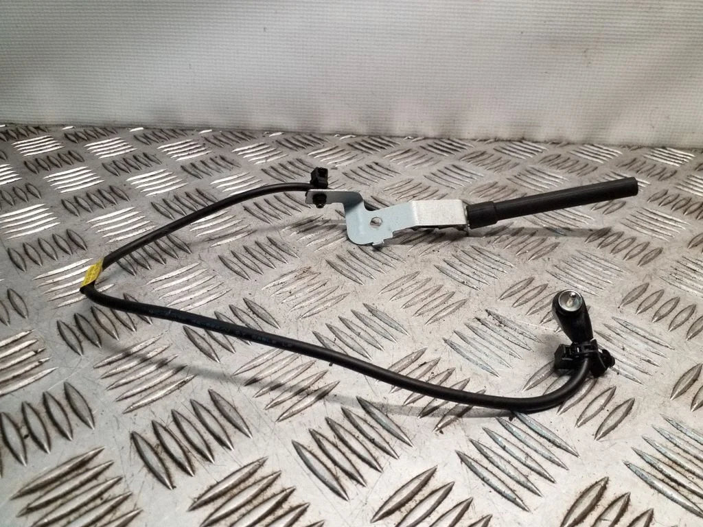 Bezatslēgas sistēmas antena 957902P100