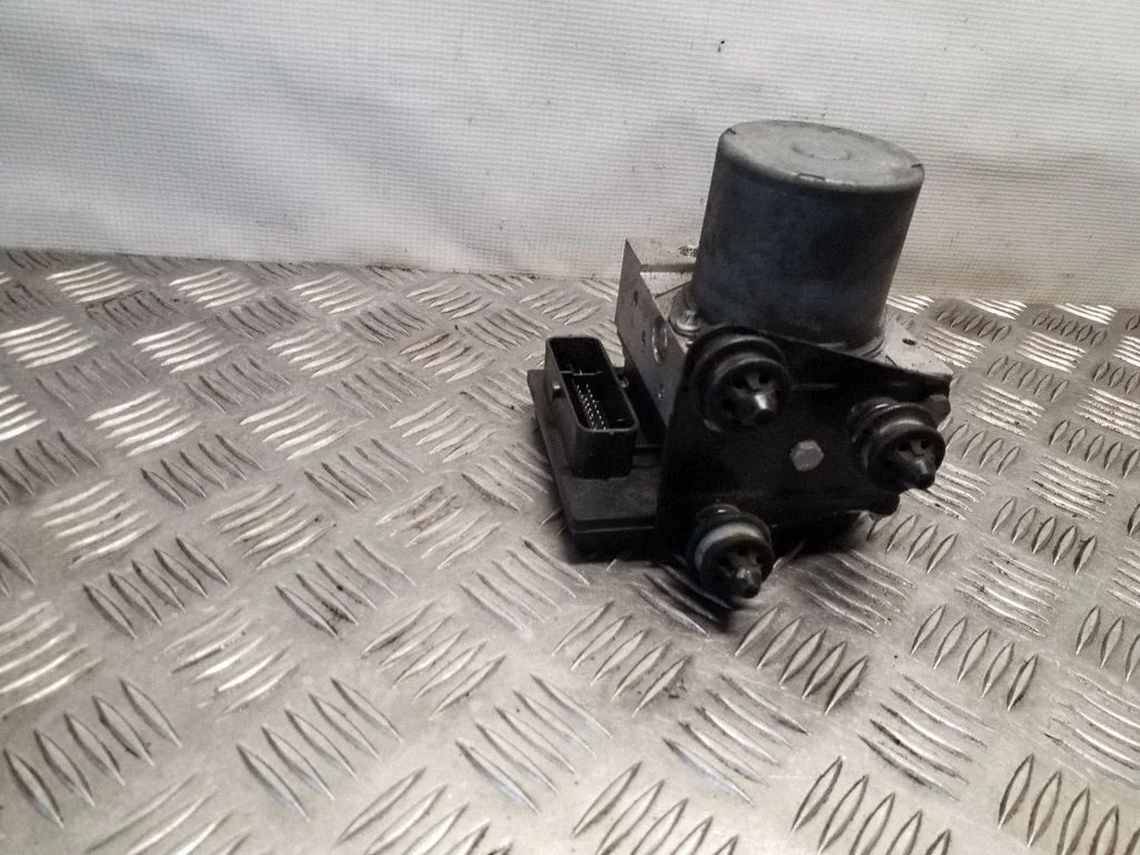 Pompa ABS 8R0907379G