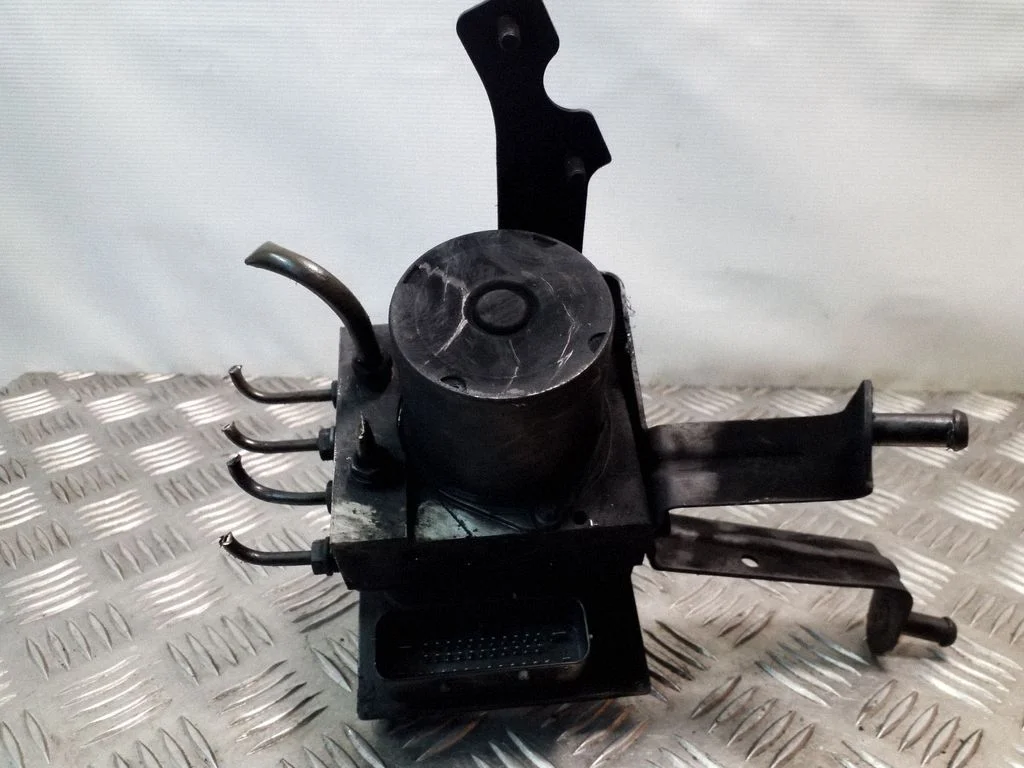 Pompa ABS 6768906
