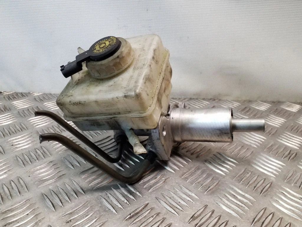Pompa hamulcowa 32067179