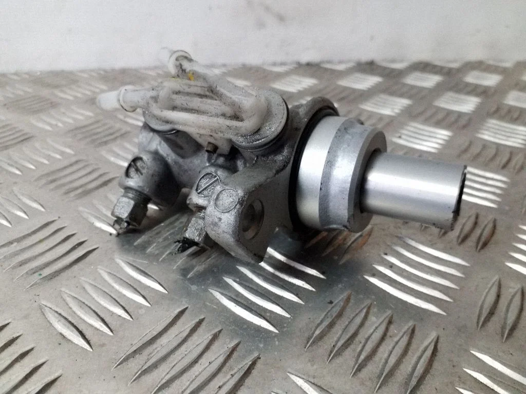 Master brake cylinder 429294
