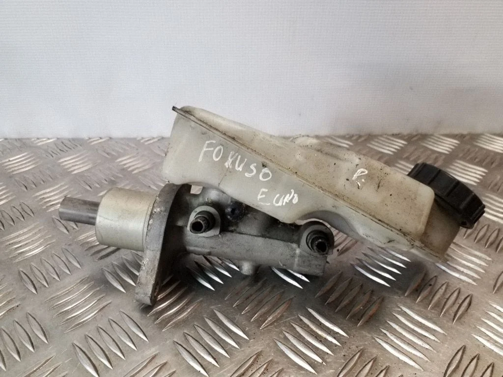 Master brake cylinder – Ford Focus C-MAX (2003-2010)