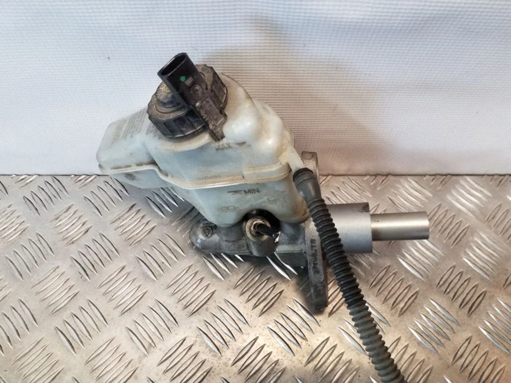 Master brake cylinder – Seat Leon (1P) (2005-2012)