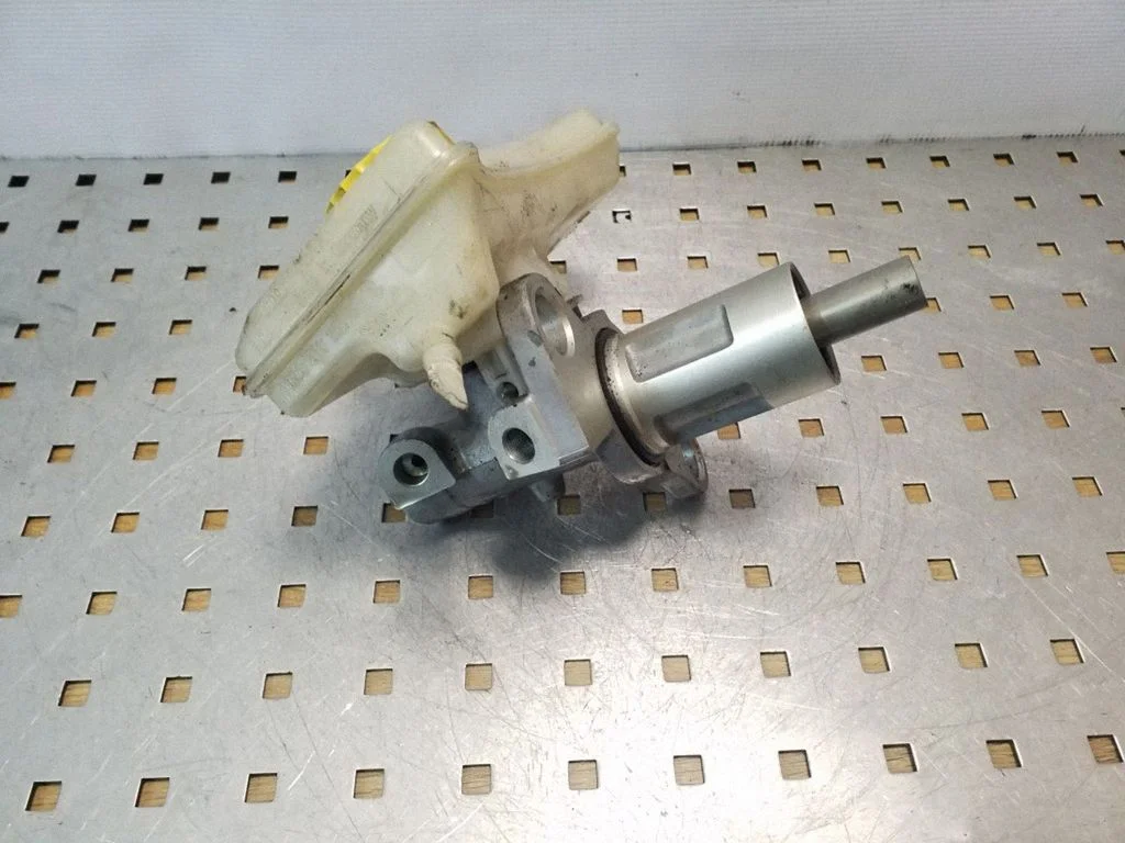 Master brake cylinder – Audi A4 S4 B7 8E 8H (2005-2008)