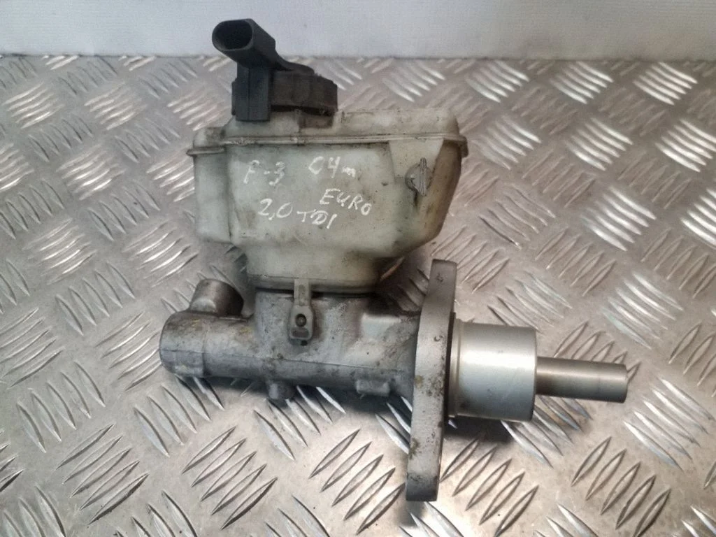 Master brake cylinder 1K1611301C
