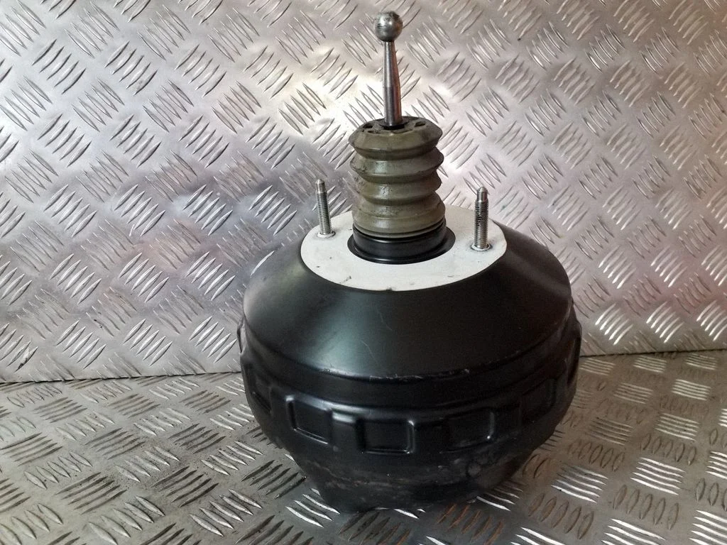 Piduri vaakumvõimendi 7N2614105C