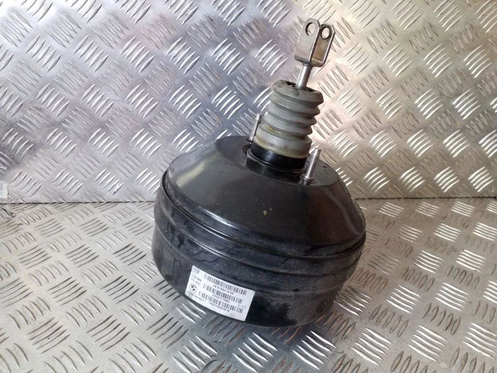 Brake booster 6798419