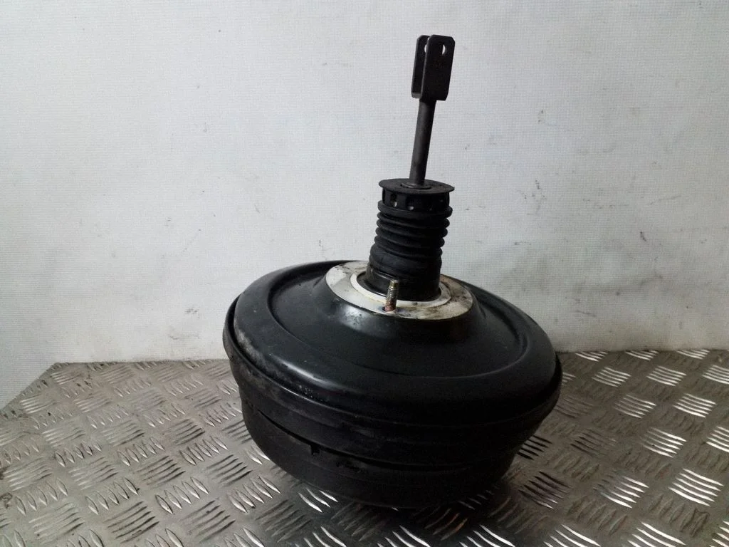 Brake booster 8200116384