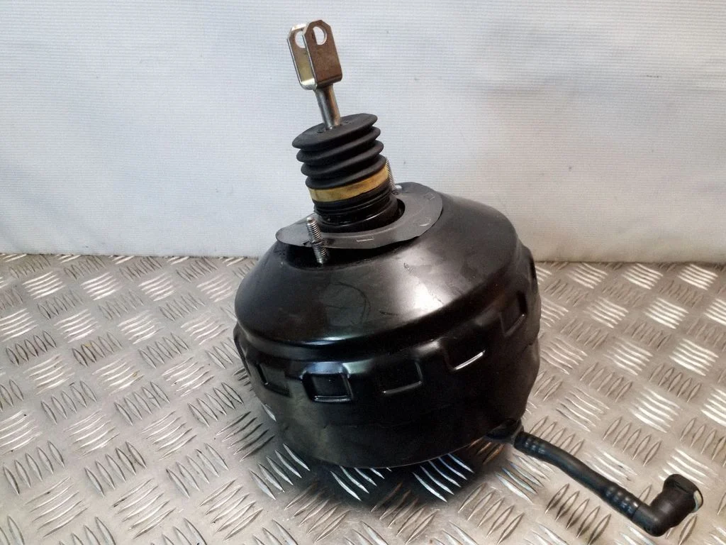 Brake booster 6788042