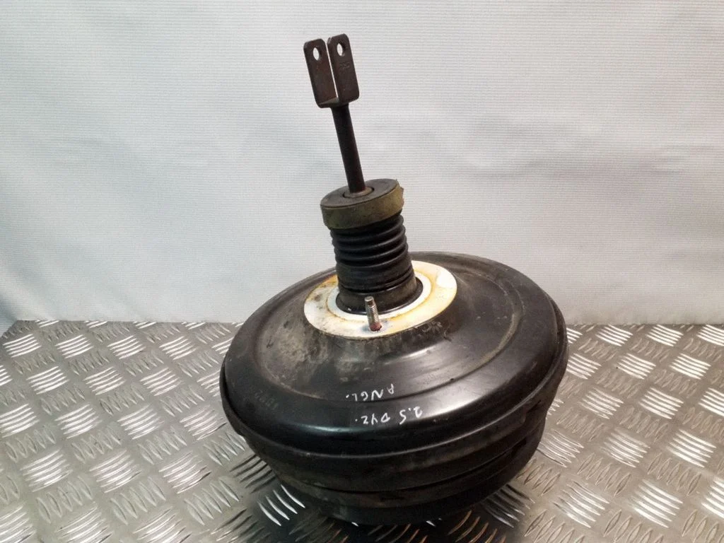 Brake booster 8200116384