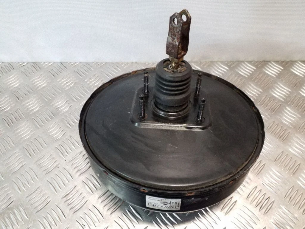 Serwo hamulcowe 47210AV701