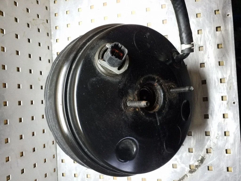 Brake booster CGO11