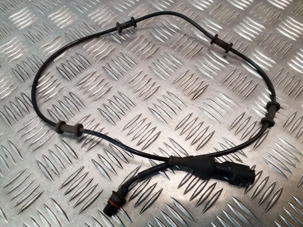 ABS brake wheel speed sensor 8W832C204AB