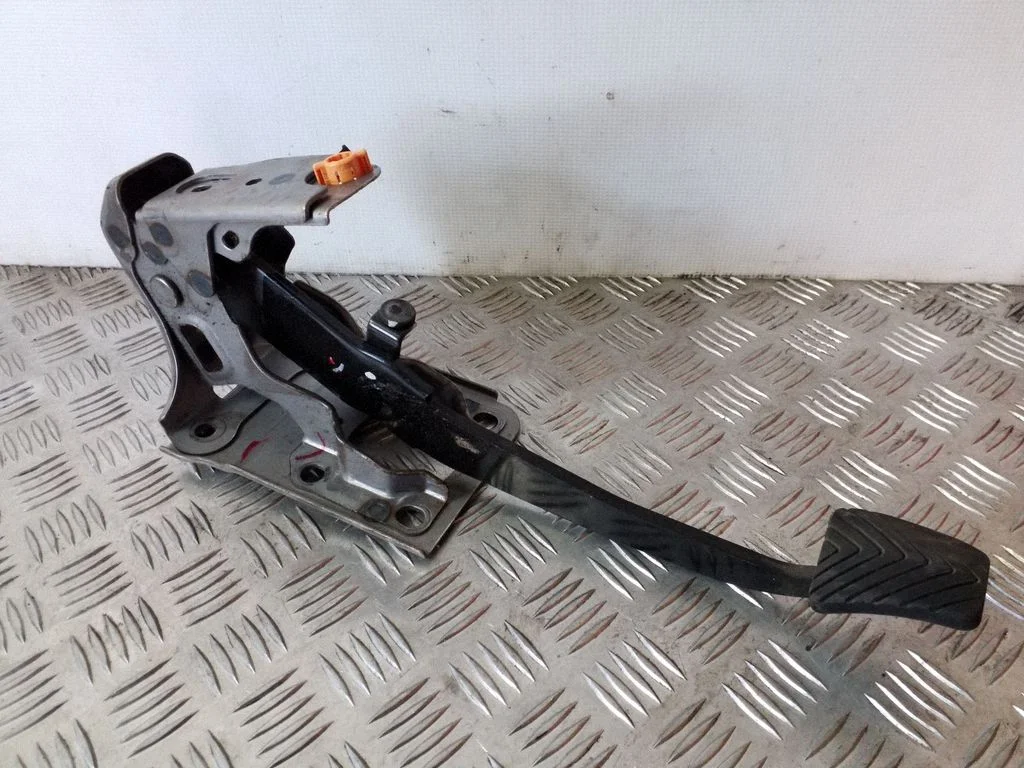 Brake pedal
