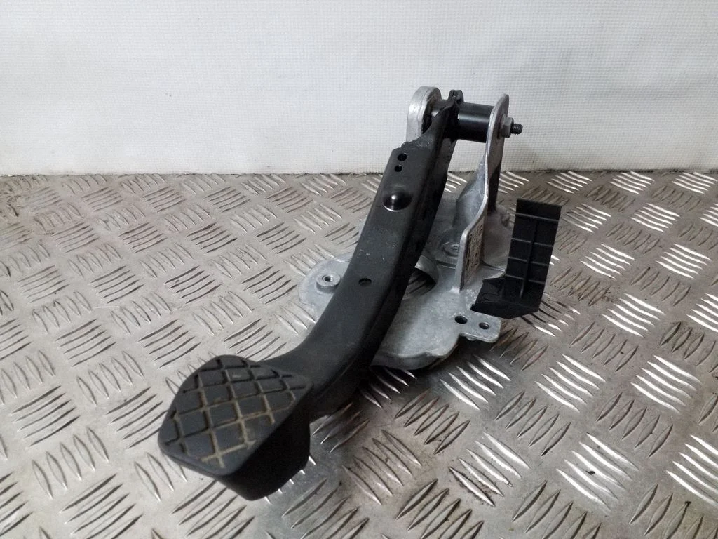 Brake pedal 1K2721057AN