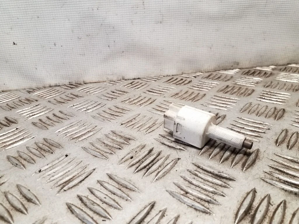 Brake pedal sensor switch