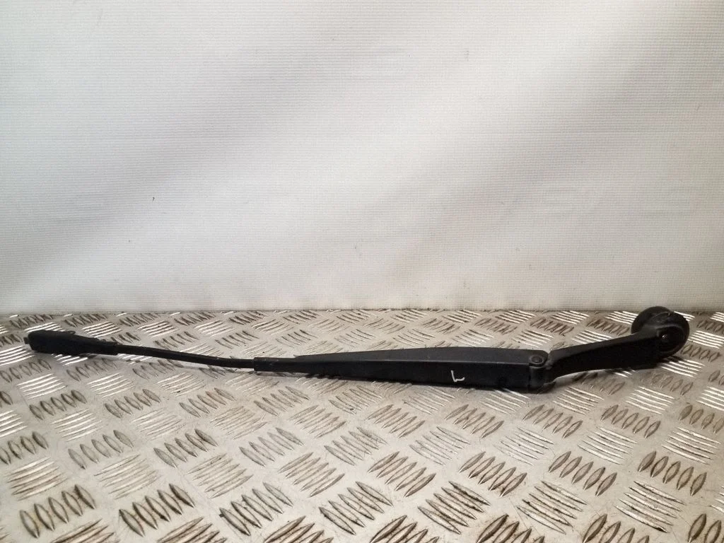 Front wiper blade arm – Ford Mondeo MK V (2014-)