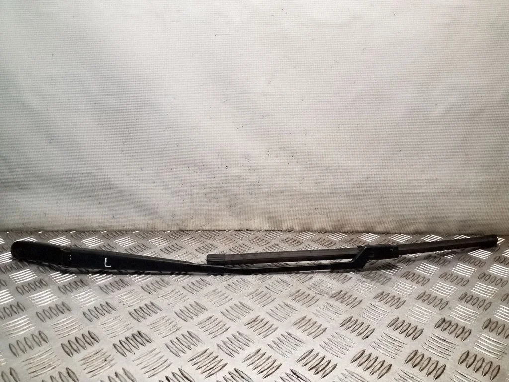 Front wiper blade arm 5N2955409
