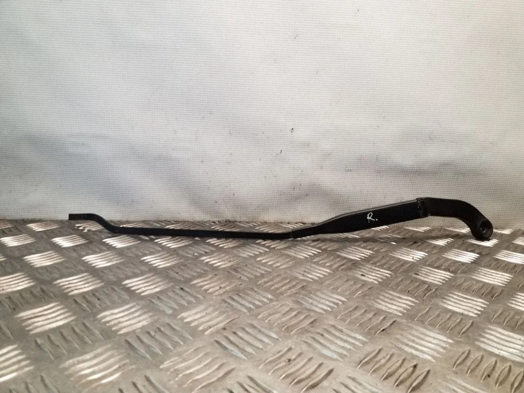 Priekšējā stikla tīrītāja svira 893955407D
