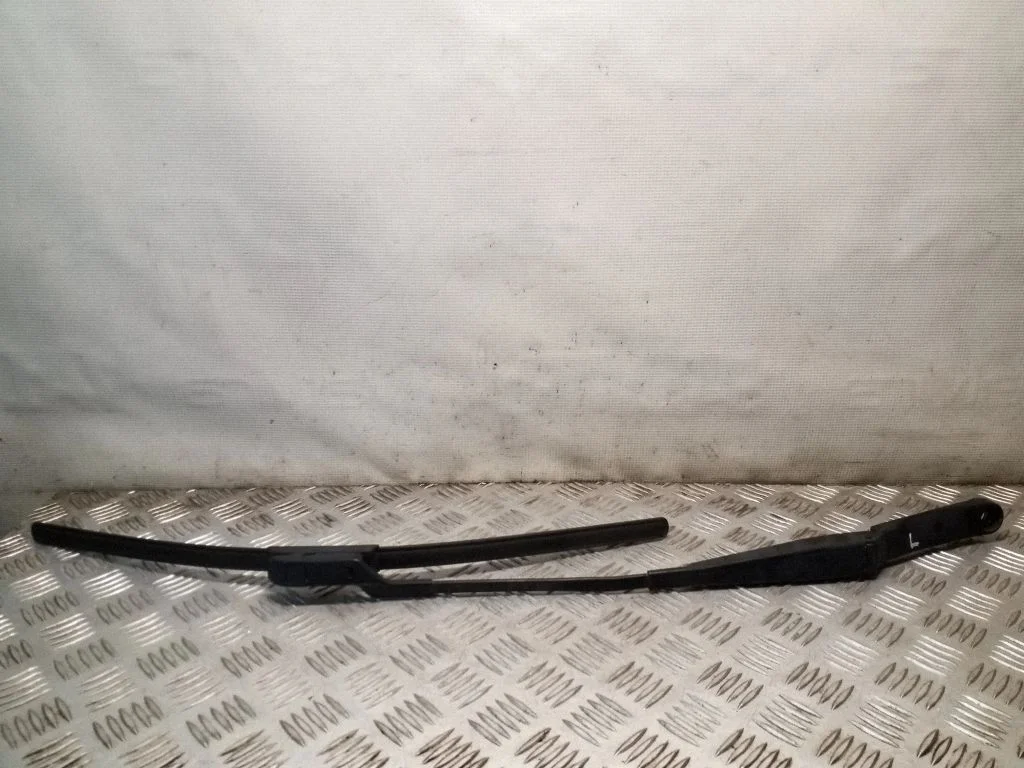 Priekšējā stikla tīrītāja svira 13250424
