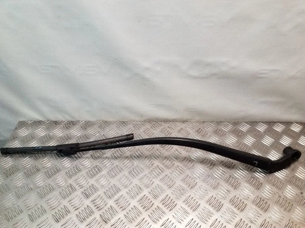 Front wiper blade arm – left