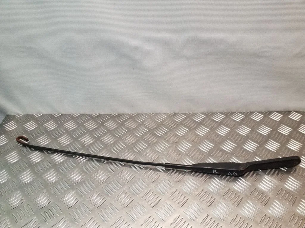 Priekšējā stikla tīrītāja svira 7700311584
