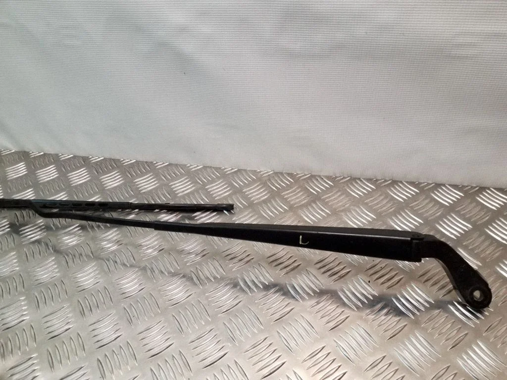 Esiklaasi kojameeste kang 04717365B – Chrysler Grand Voyager IV (2001-2007)