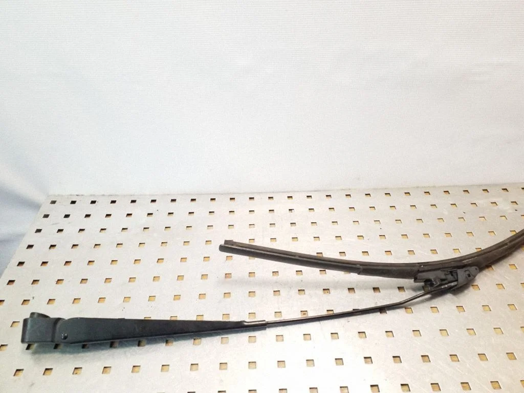 Front wiper blade arm YC1517526AA