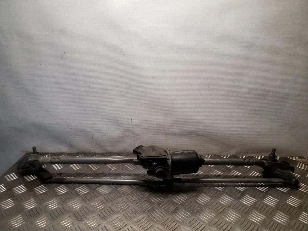 Mechanizm wycieraczek z silniczkiem 04805711AA