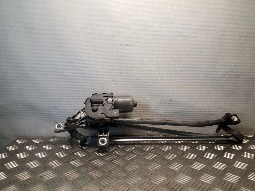 Mechanizm wycieraczek z silniczkiem 1397220584