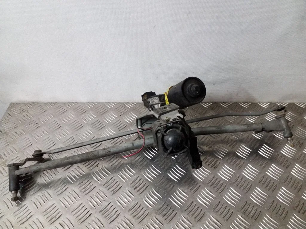 Front wiper linkage and motor 4A1955023C