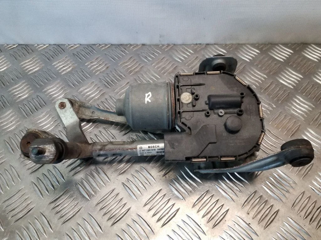 Front wiper linkage and motor – Seat Leon (1P) (2005-2012)