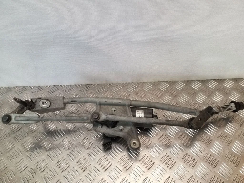 Mechanizm wycieraczek z silniczkiem – Volvo S60 (2005-2010)