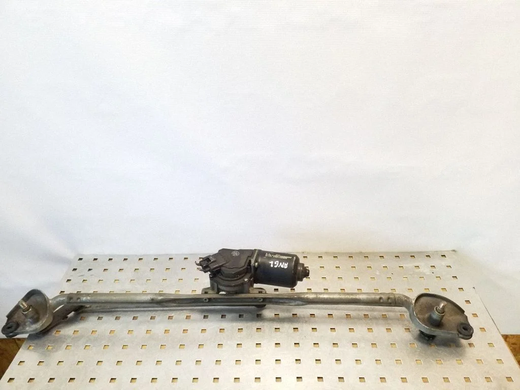 Mechanizm wycieraczek z silniczkiem 04805716AA