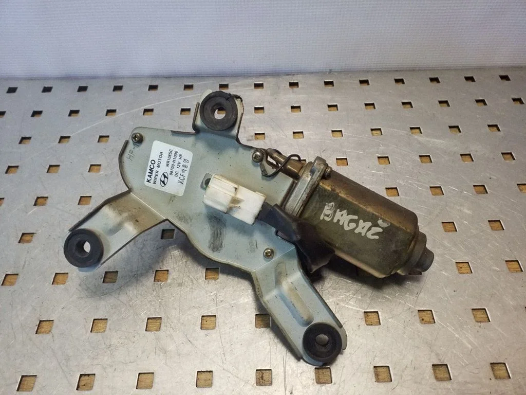 Aizmugurējā stikla tīrītāja motoriņš 98700H1000