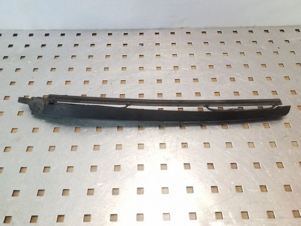 Aizmugurējā stikla tīrītāja svira 4280793