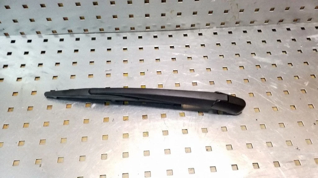Rear wiper blade arm 35622