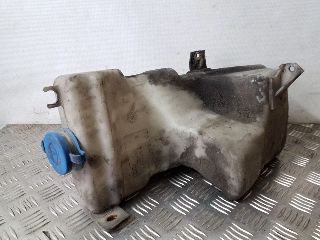 Windshield washer fluid reservoir/tank 4A0955453B