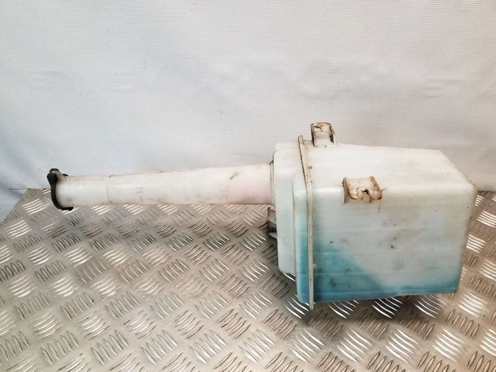 Windshield washer fluid reservoir/tank 9861026000