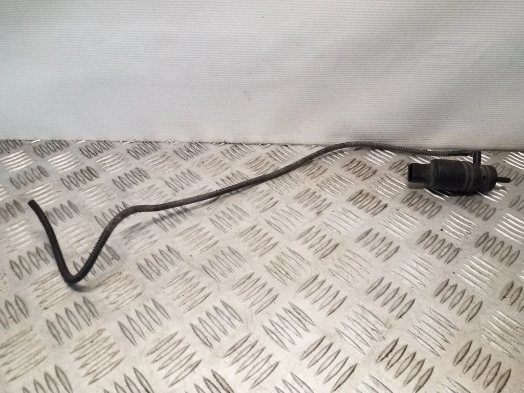 Windscreen/windshield washer pump