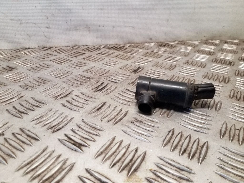 Windscreen/windshield washer pump