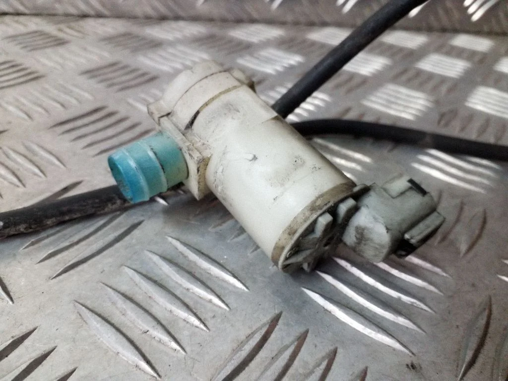 Klaasipesuvedeliku pump (klaaside) 2224643A