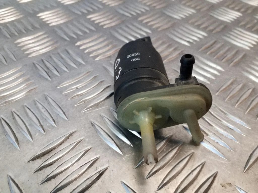 Windscreen/windshield washer pump