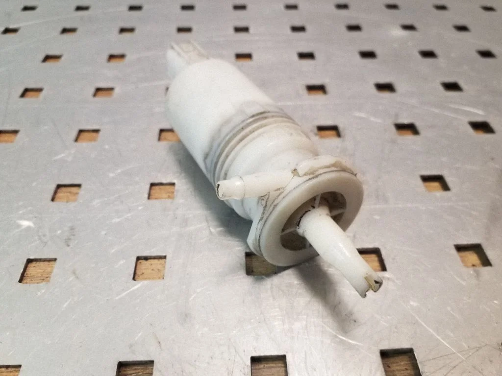 Klaasipesuvedeliku pump (klaaside)